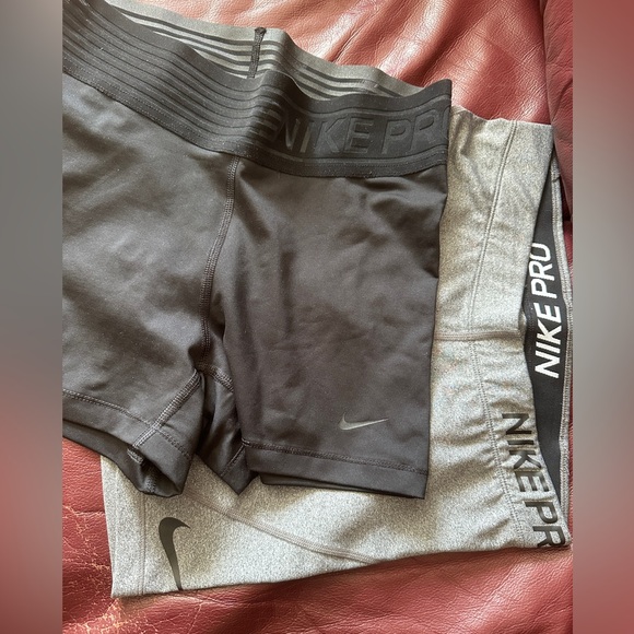 [SOLD] SET OF 2! Nike Pro Dri-Fit Shorts - Picture 3 of 5